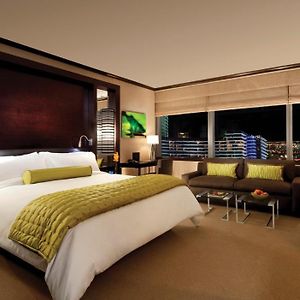 Luxury Suites International at Vdara